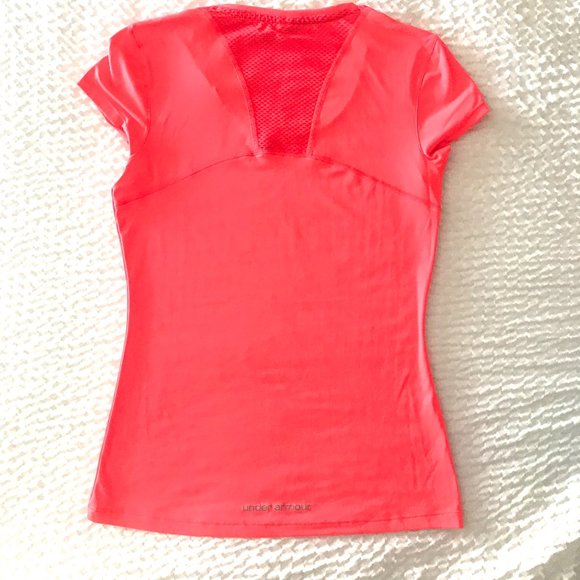 Under Armour cup sleeves Workout tee - Picture 2 of 5